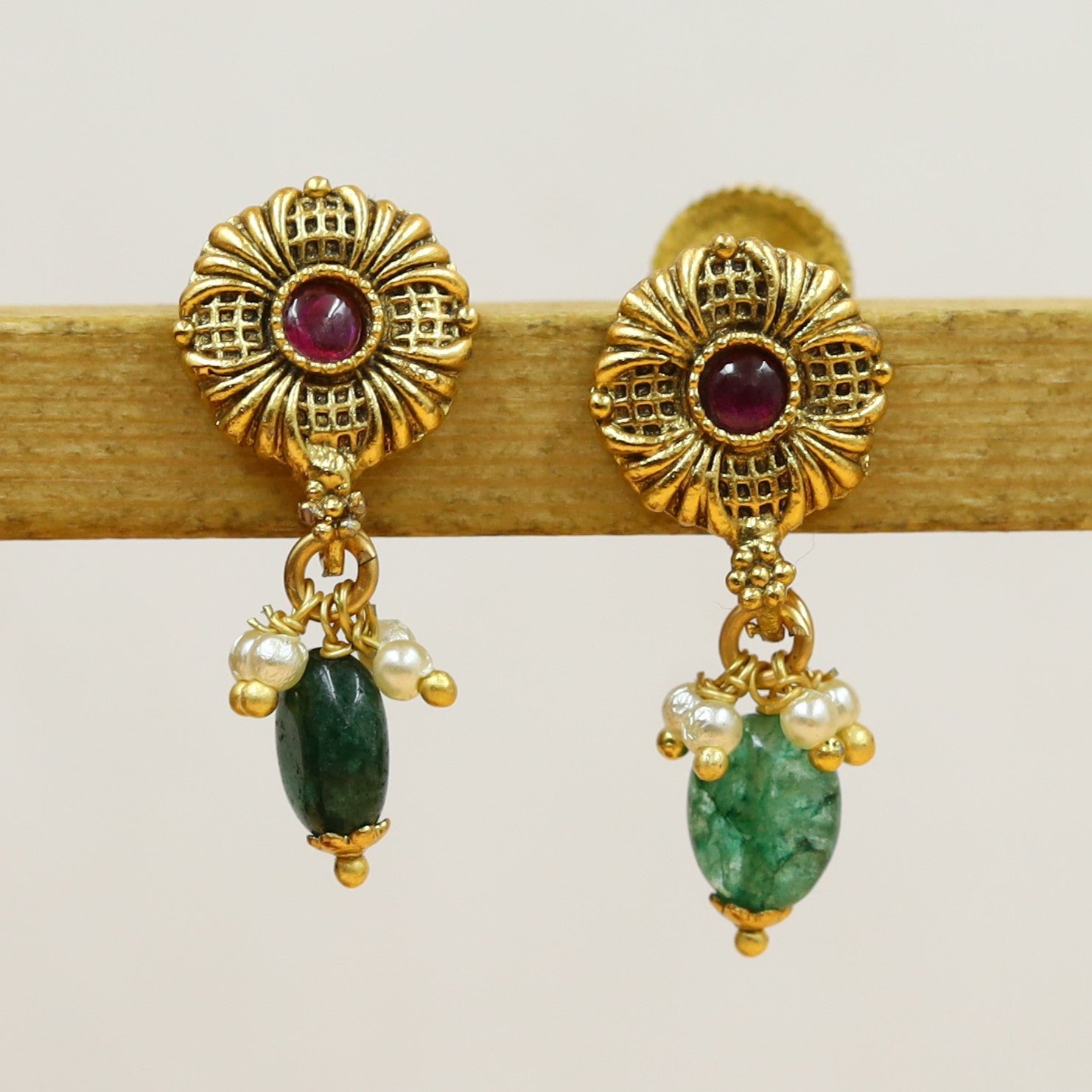 Tops/Studs Antique Earring 18504-28