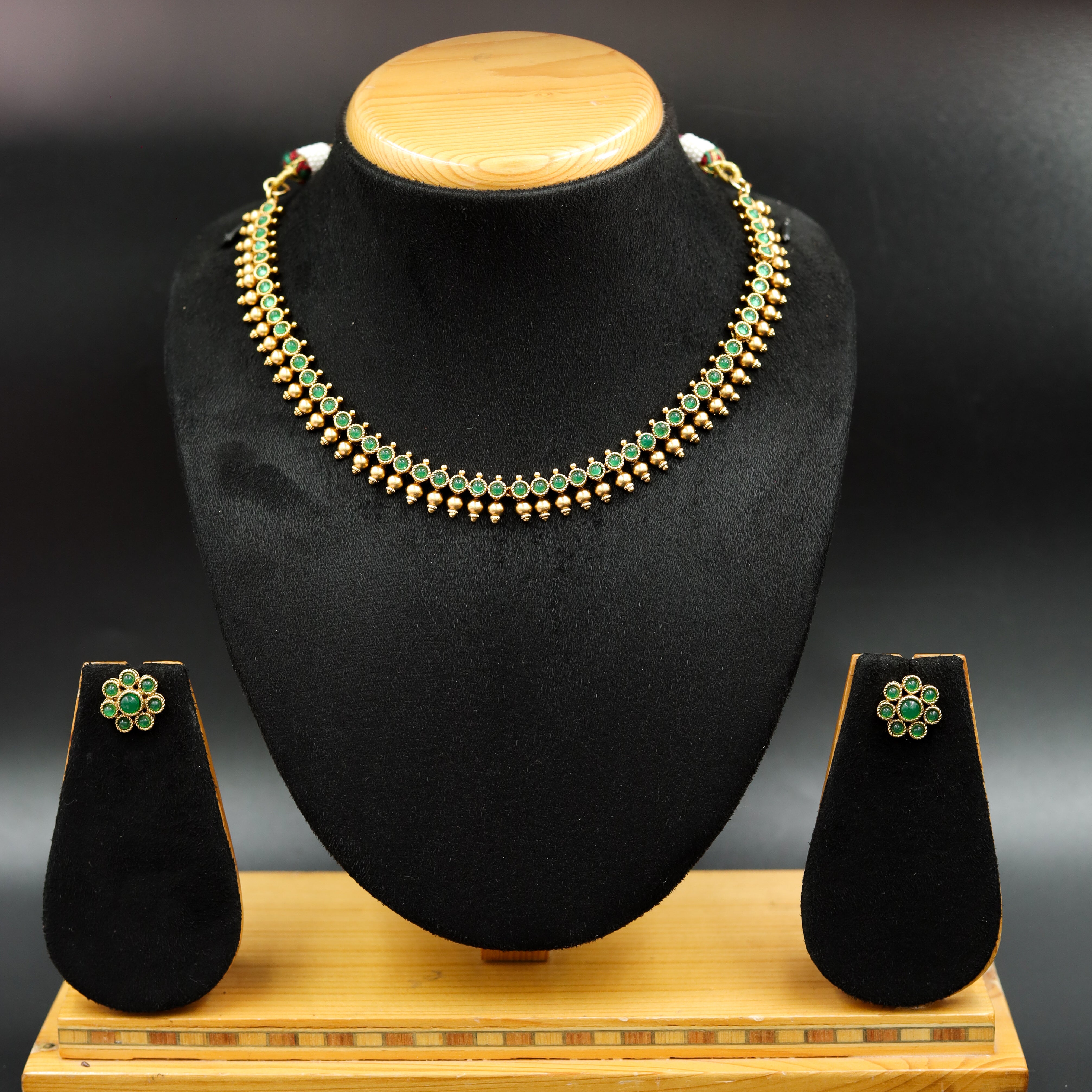 Antique Gold Plated Round Neck Necklace Set 9970 28
