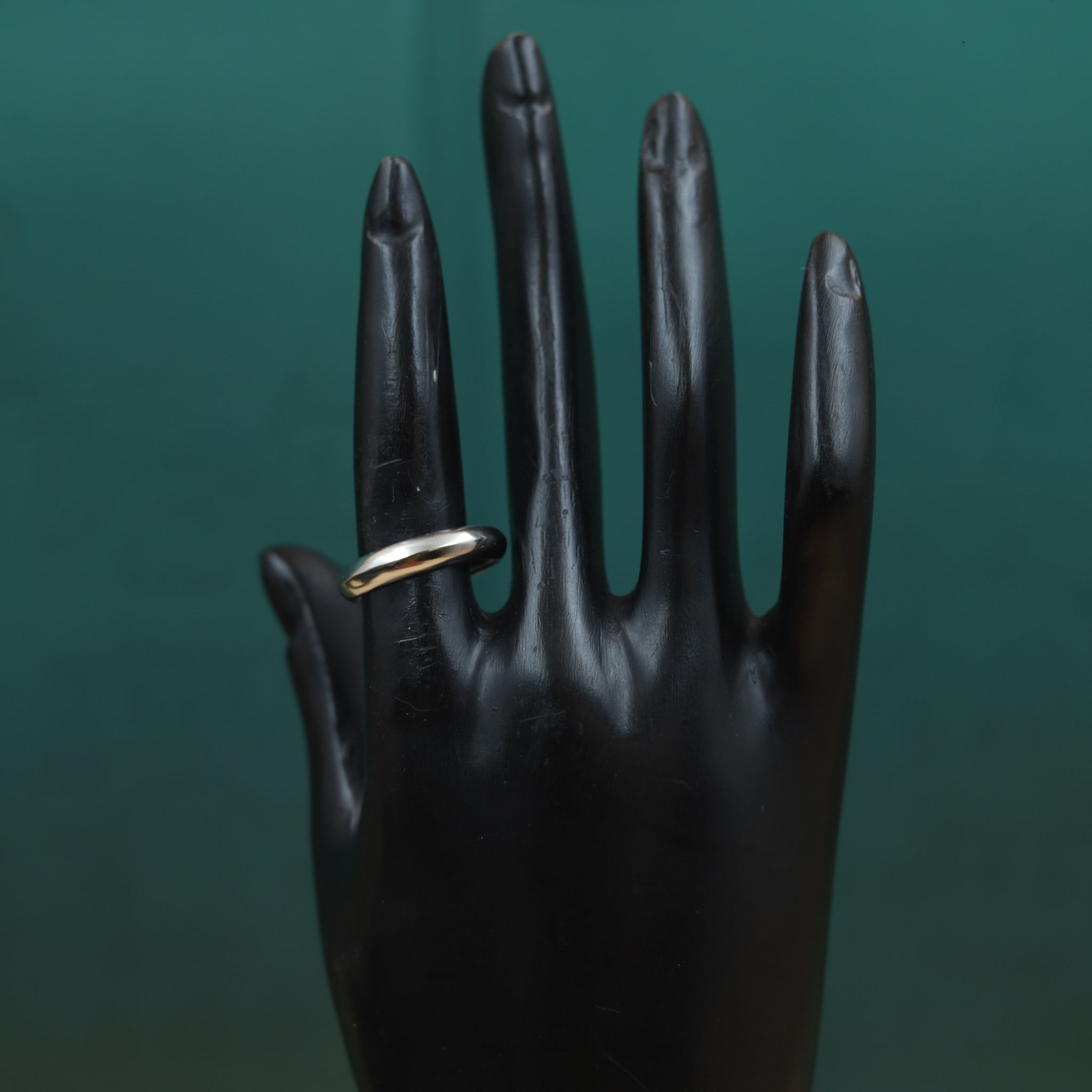 Pure Silver 925 Hallmarke silver Ring 8004-22