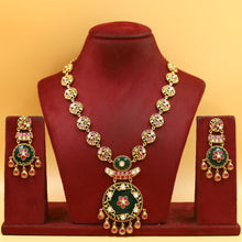Sabyasachi Inspired Kundan Necklace Set 18124-87