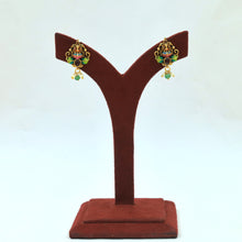 Tops/Studs Temple Earring 22000-33