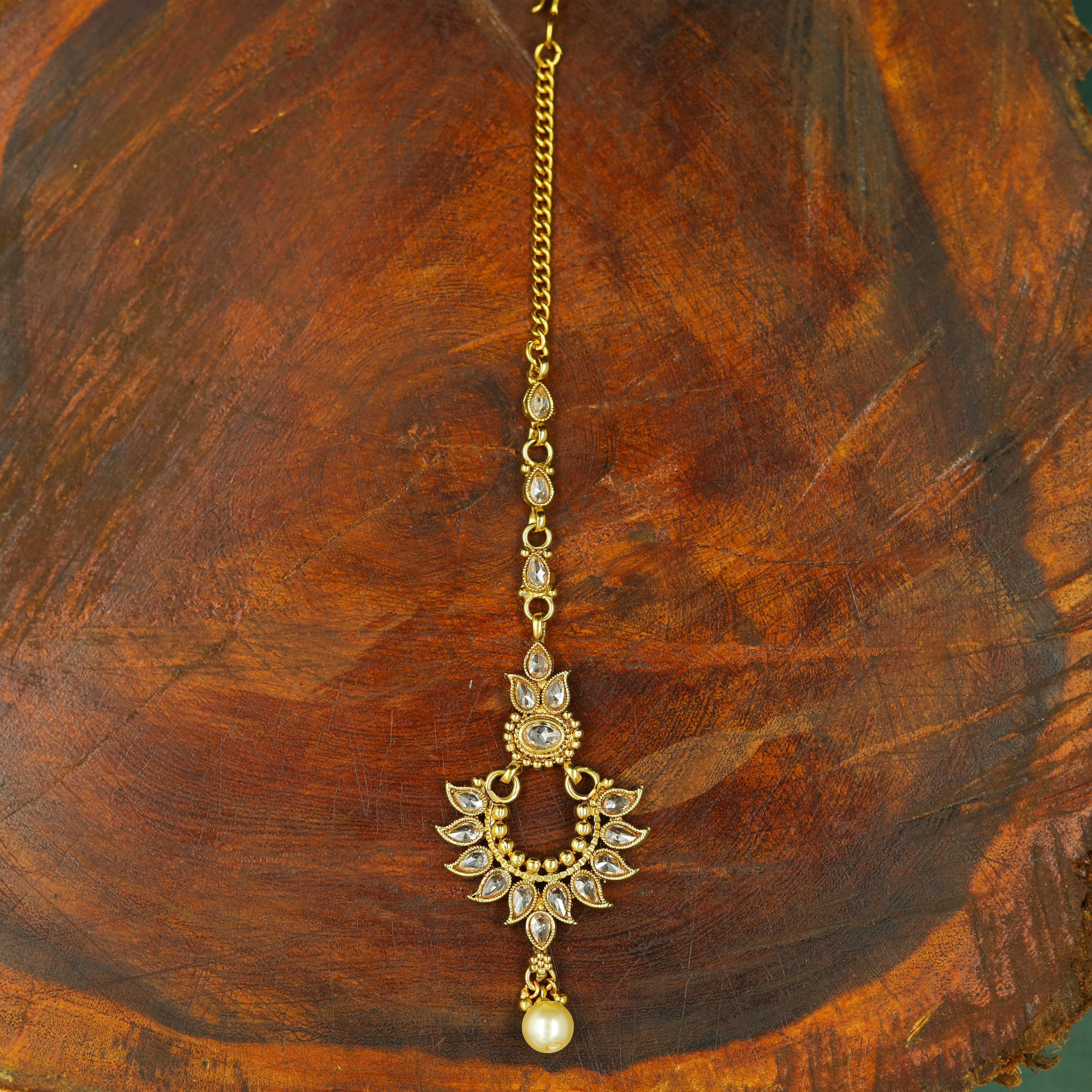 Gold sales nath tikka