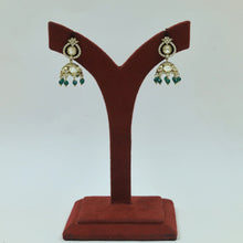 Jhumki Kundan Earring 22210-31