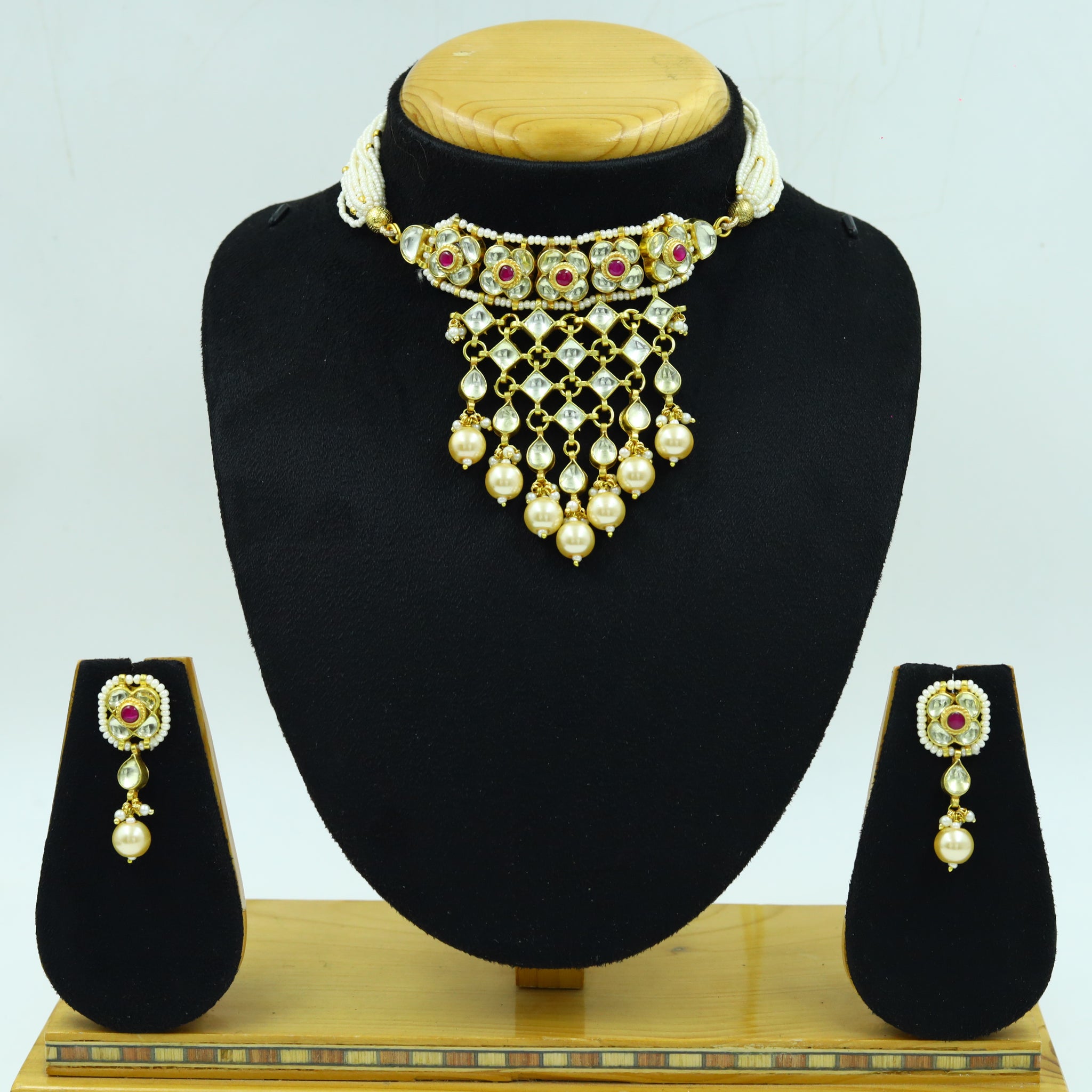 Choker Kundan Necklace Set 13584-56