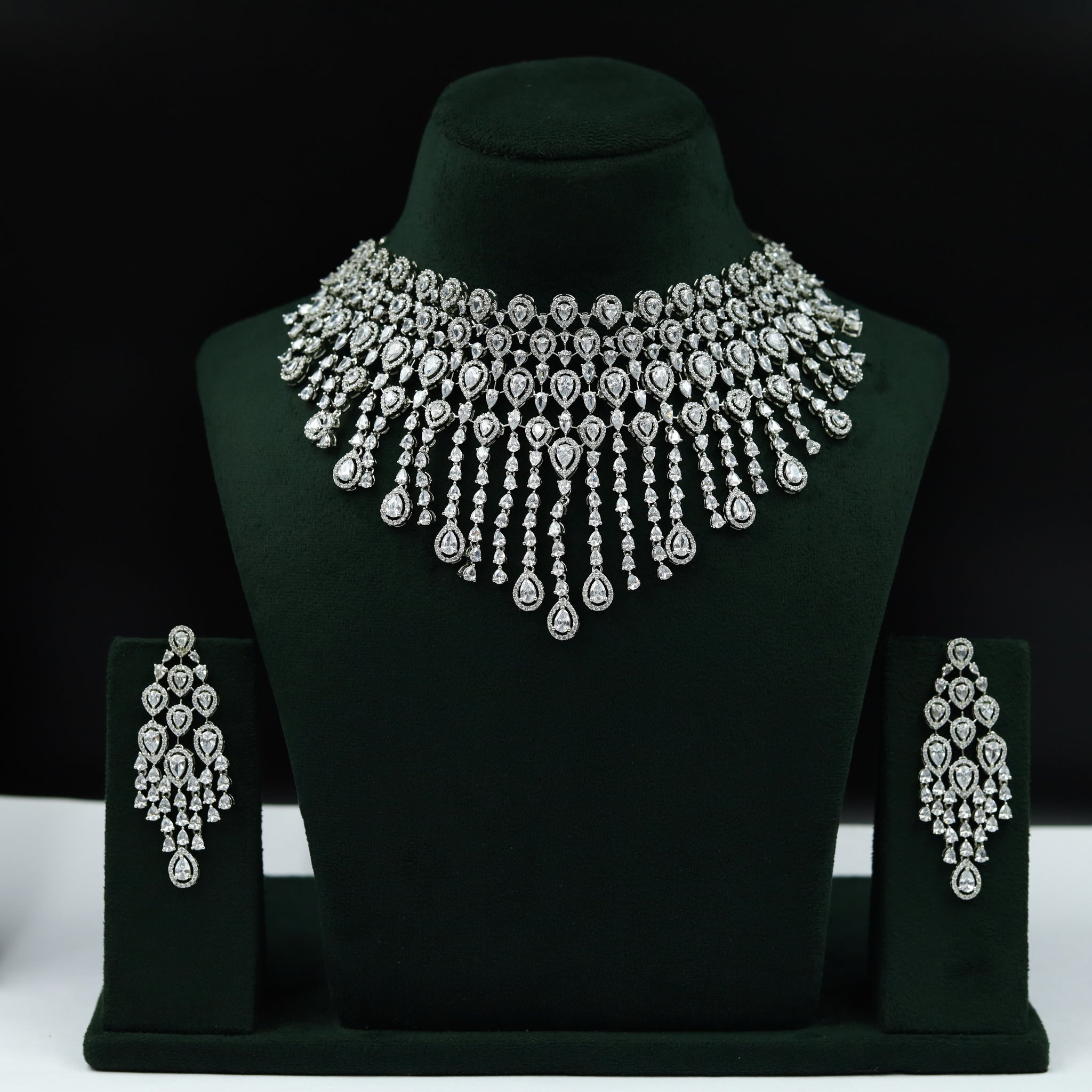 Round Neck Zircon/AD Necklace Set 10783-69