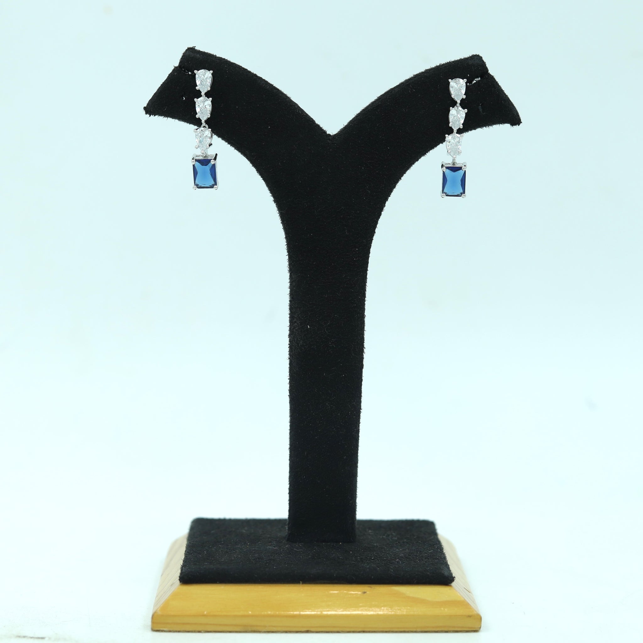 Light Zircon/AD Earring 16893-08