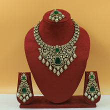V Neck Kundan Necklace Set 21161-28