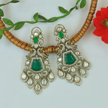 V Neck Kundan Necklace Set 21161-28