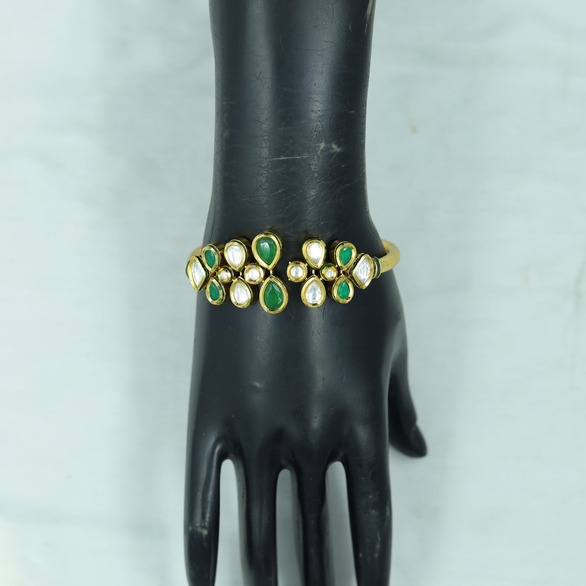 Kundan Bracelet 11844-34