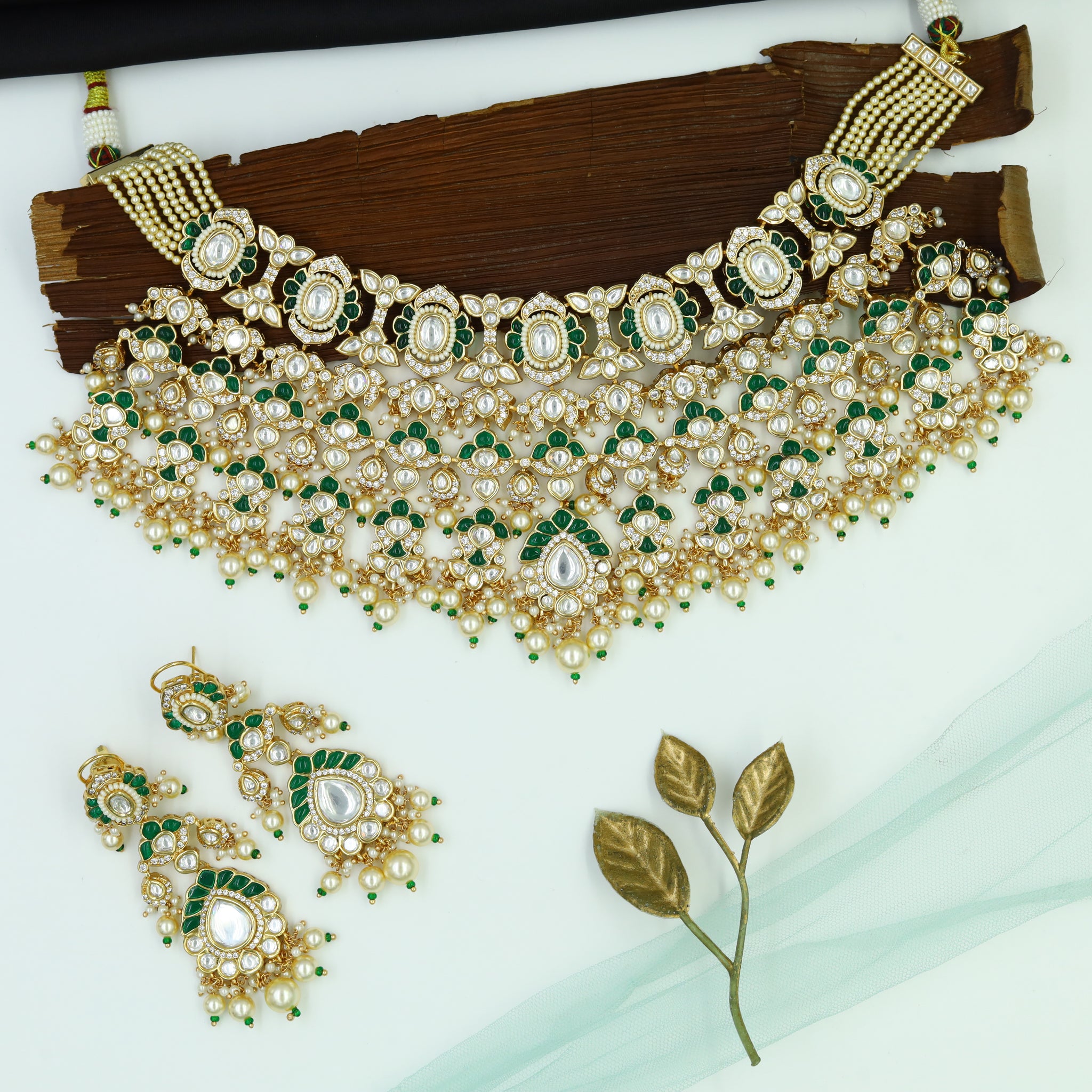 Choker Kundan Necklace Set 12199-28