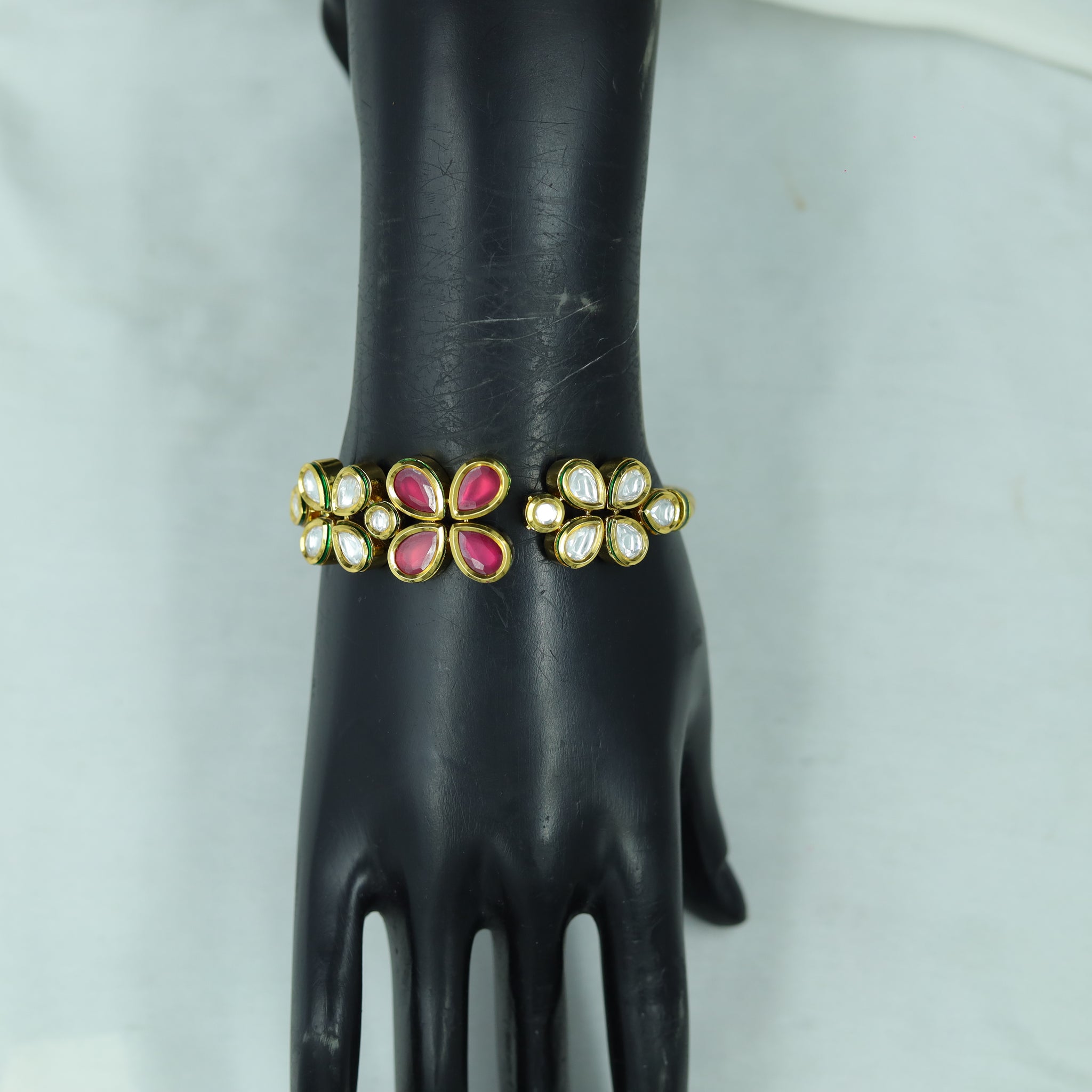 Kundan Bracelet 11843-34