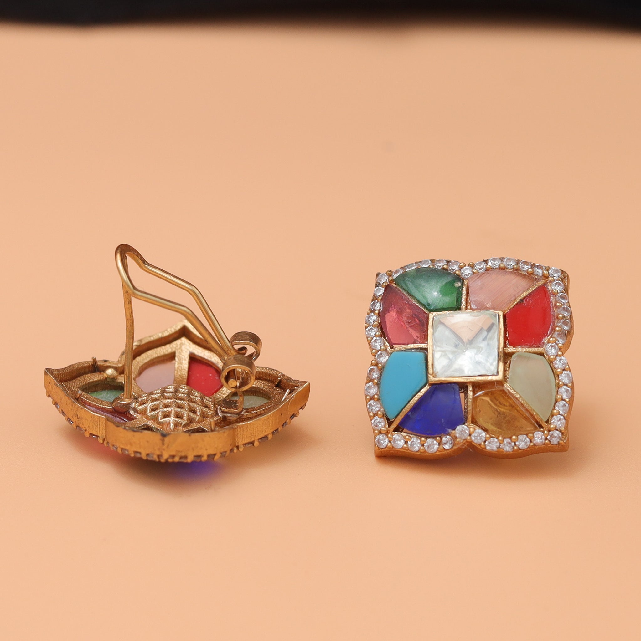 Tops/Studs Kundan Earring 10919-42