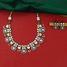 Round Neck Kundan Necklace Set 16725-28