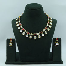 Round Neck Kundan Necklace Set 16553-69