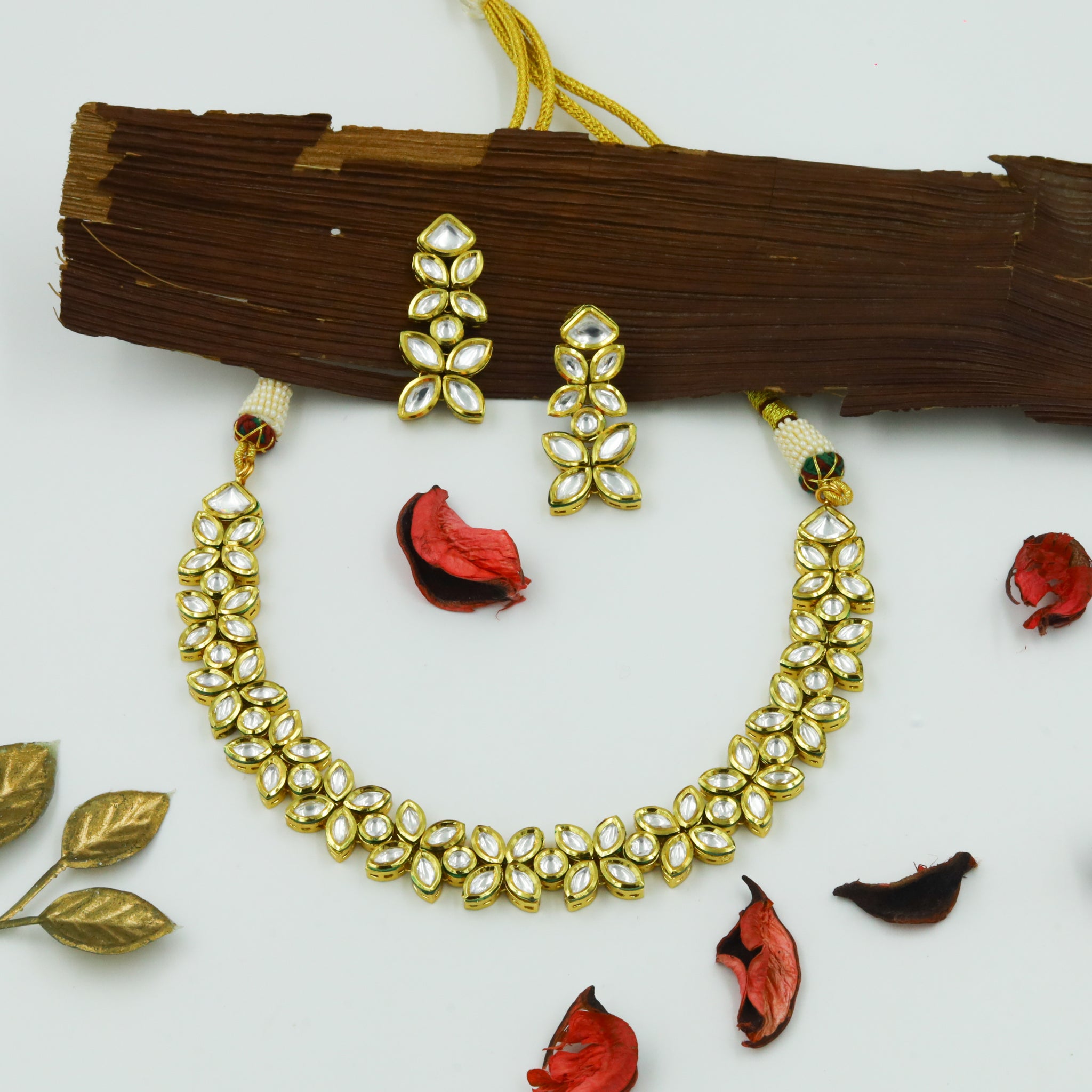 Round Neck Kundan Necklace Set 12188-28