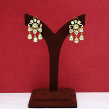 Moissanite Round Neck Kundan Necklace Set 20002-87