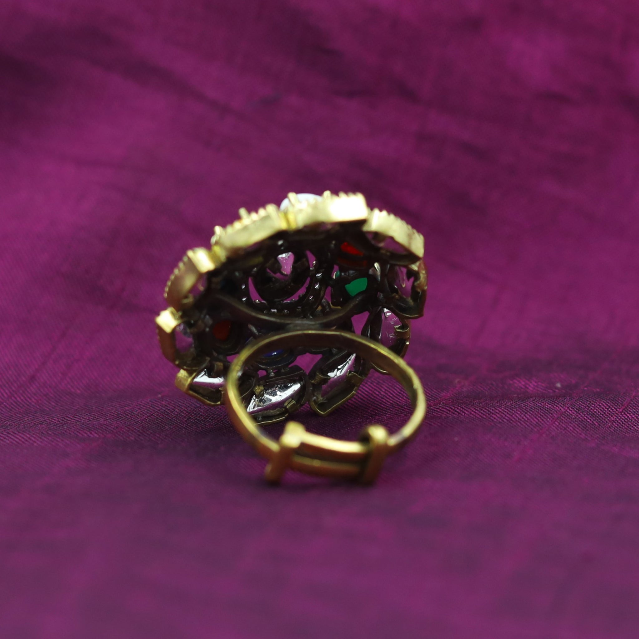Kundan Ring 15810-28