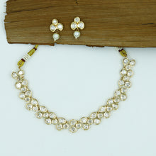 Round Neck Kundan Necklace Set 12917-31