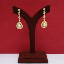 Round Neck Jadau Necklace Set 16996-48