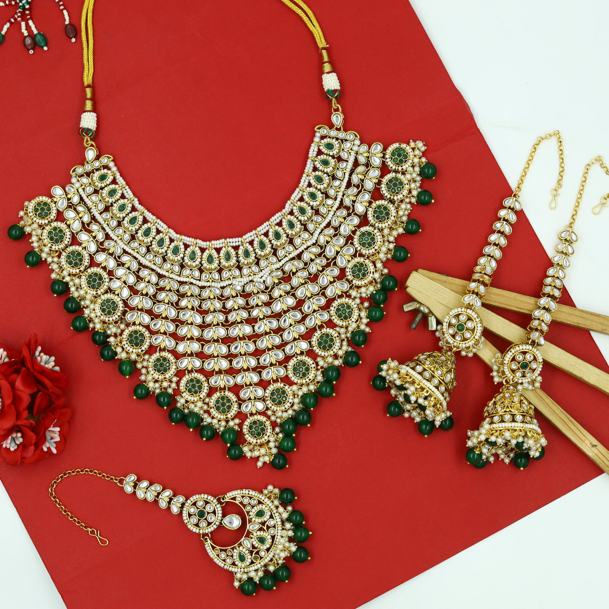 Round Neck Bridal Kundan Necklace Set 15914-28