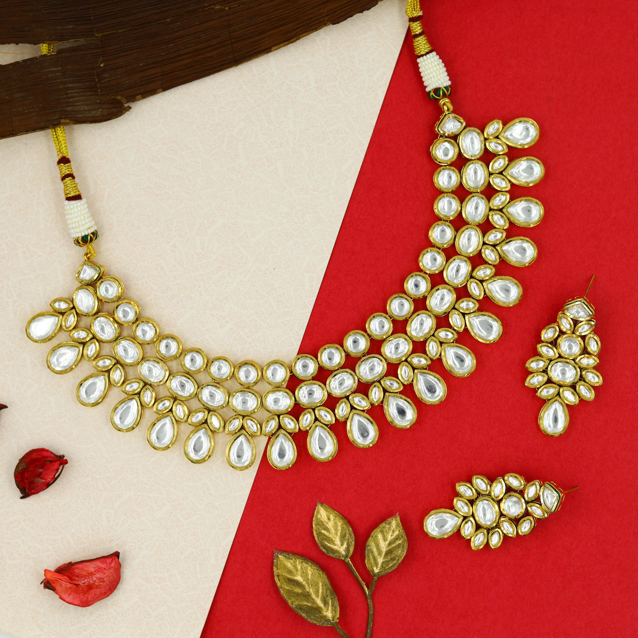 Round Neck Kundan Necklace Set 10622-68