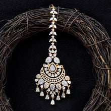 Zircon/AD Maang Tikka 10139-4