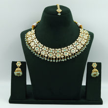 Kundan Round Neck Necklace Set 5562-68