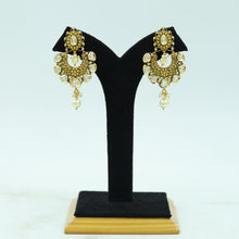 Chandbali Kundan Earring 16732-28
