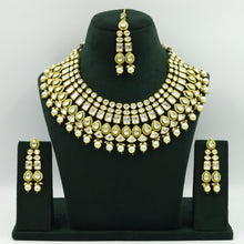 Mint Green Kundan Necklace Set 15475-2622