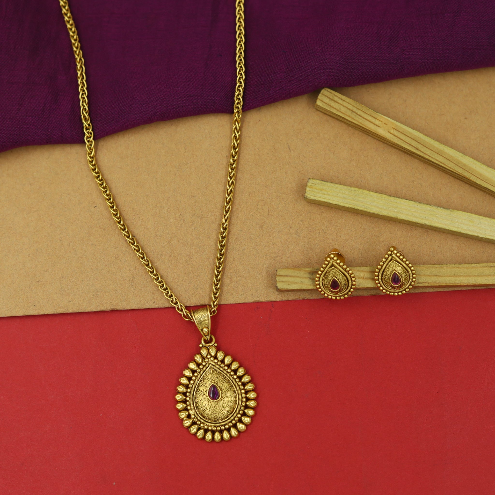 Light Antique Pendant Set 16789-28