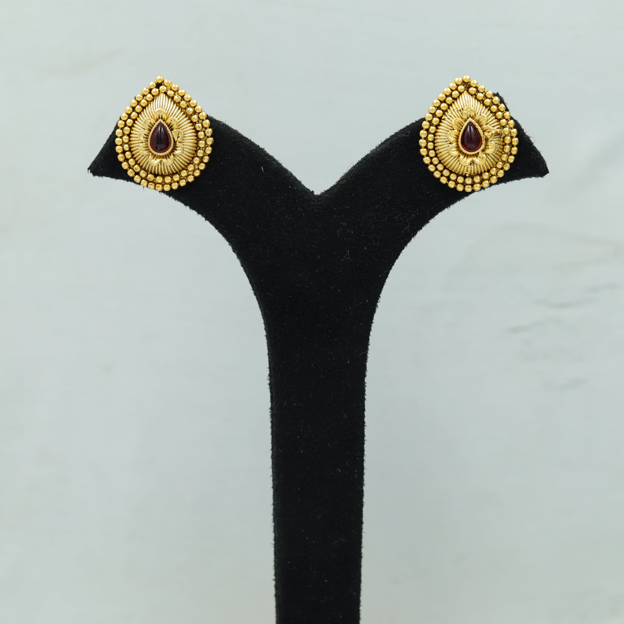Tops/Studs Antique Earring 7036-1