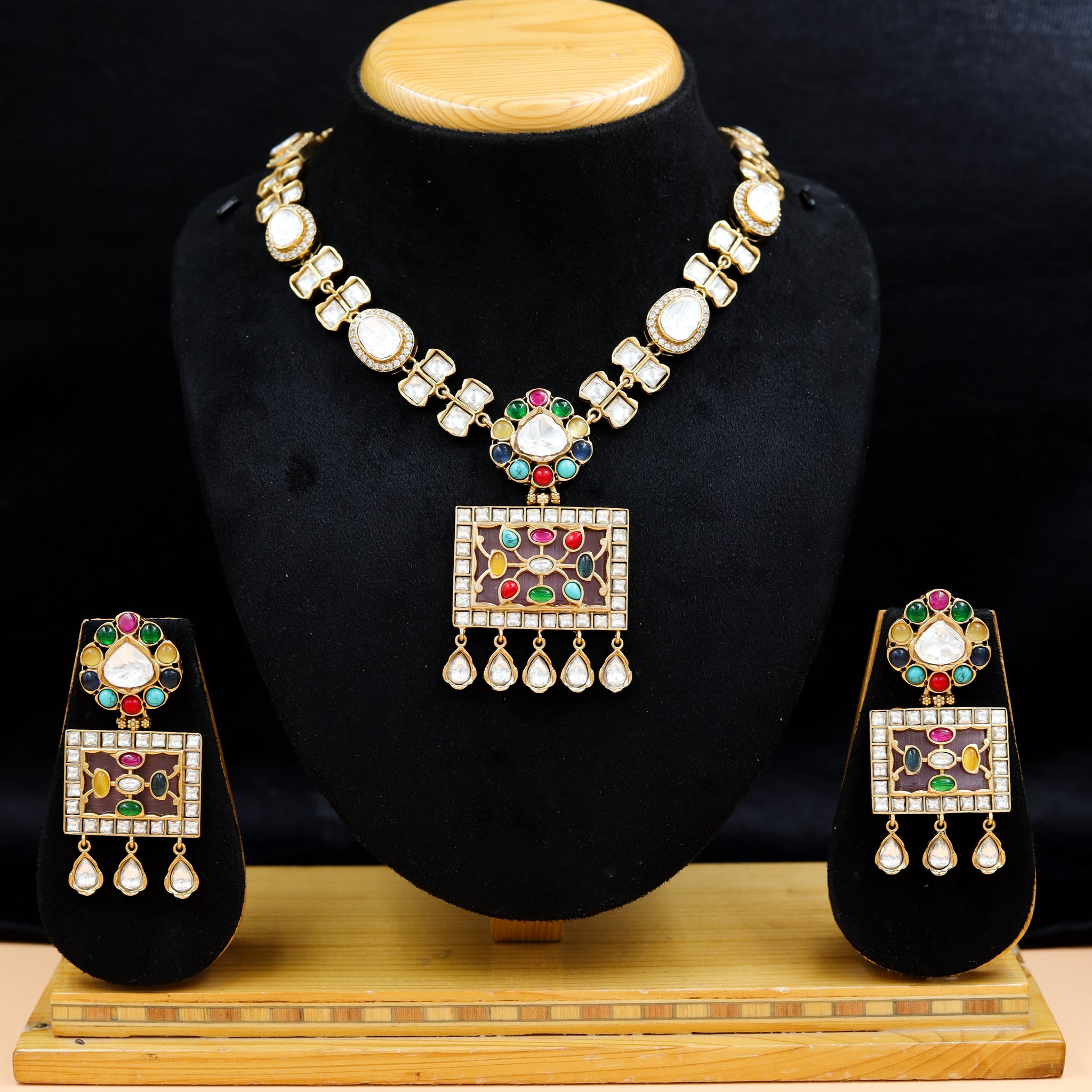 Sabyasachi Inspired Round Neck Kundan Necklace Set 10571-87