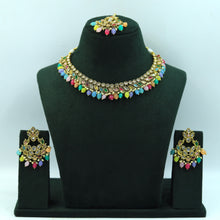 Round Neck Antique Necklace Set 7190-33