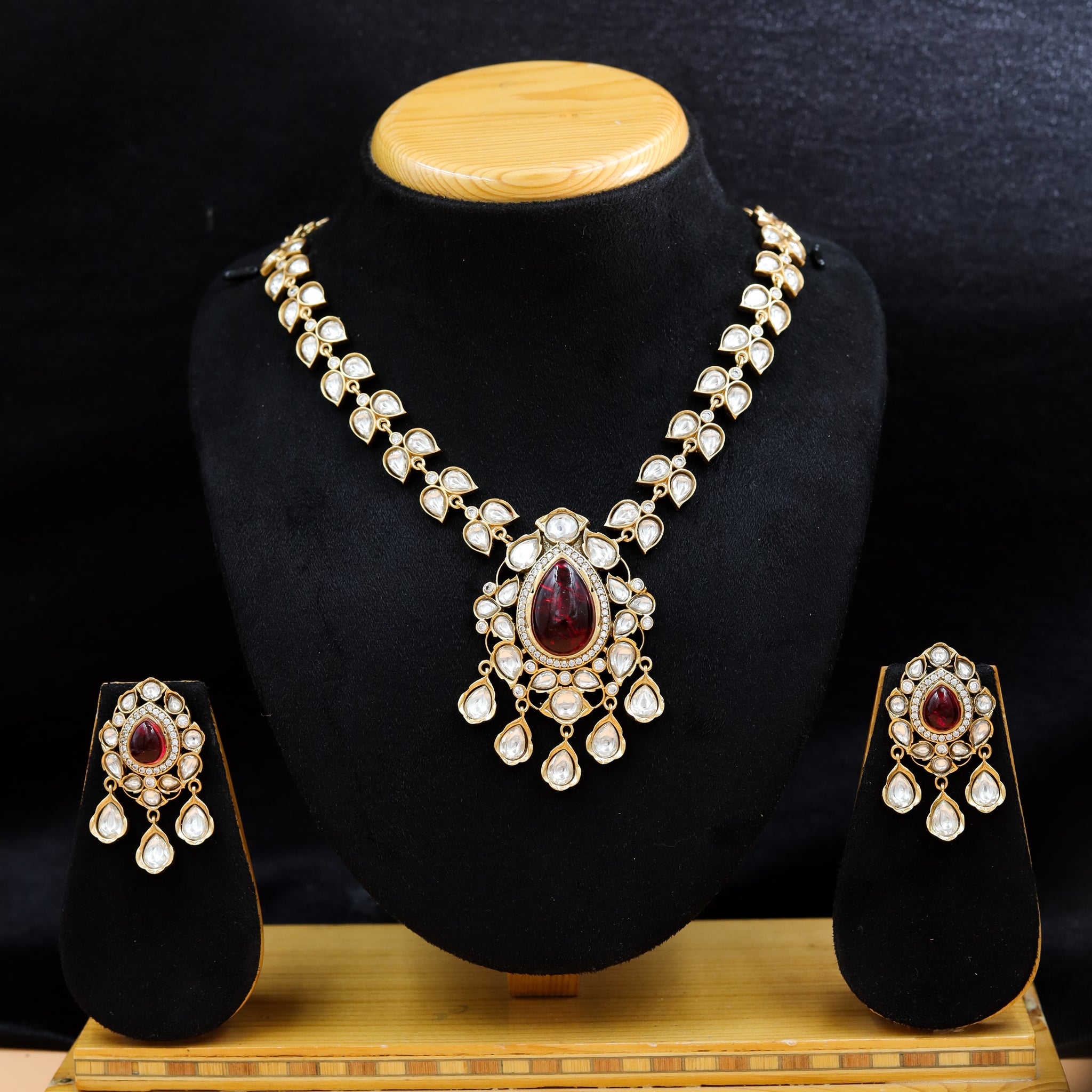 Sabyasachi Inspired Round Neck Kundan Necklace Set 10566-87