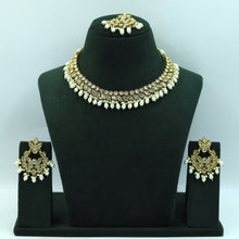 Round Neck Antique Necklace Set 7190-33