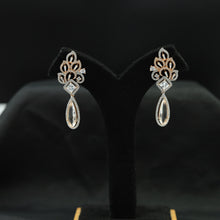 White Zircon/AD Earring 9138-3589