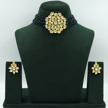 Choker Kundan Necklace Set 6112-23