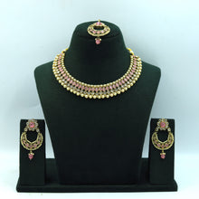 Round Neck Antique Necklace Set 4644-33