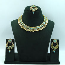 Round Neck Antique Necklace Set 4644-33