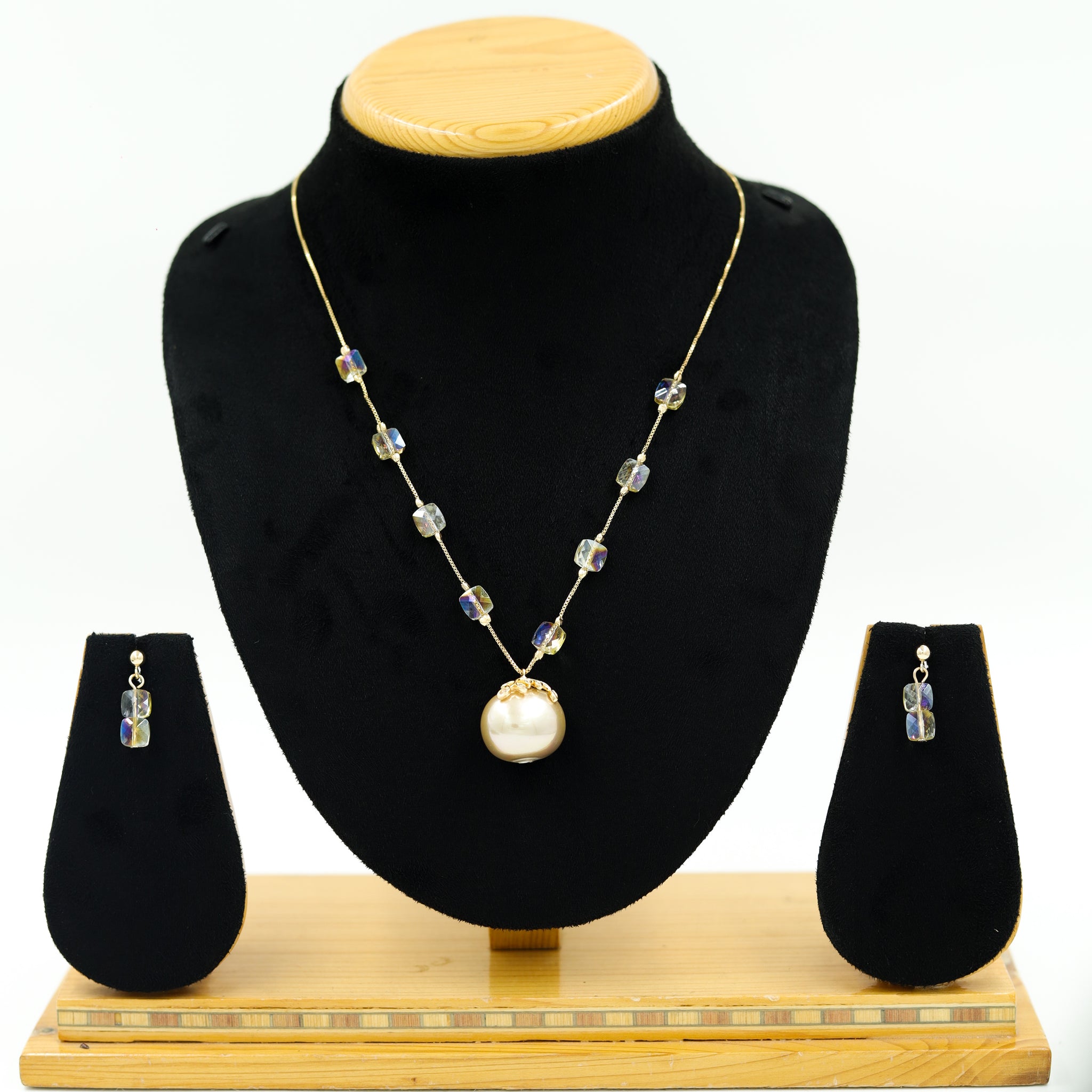 Stylish Fashion Pendant Set 9934-64