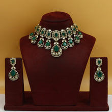 Choker Kundan Necklace Set 18726-28