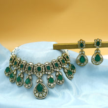 Choker Kundan Necklace Set 18726-28