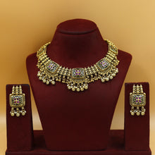 Round Neck Antique Necklace Set 18635-31