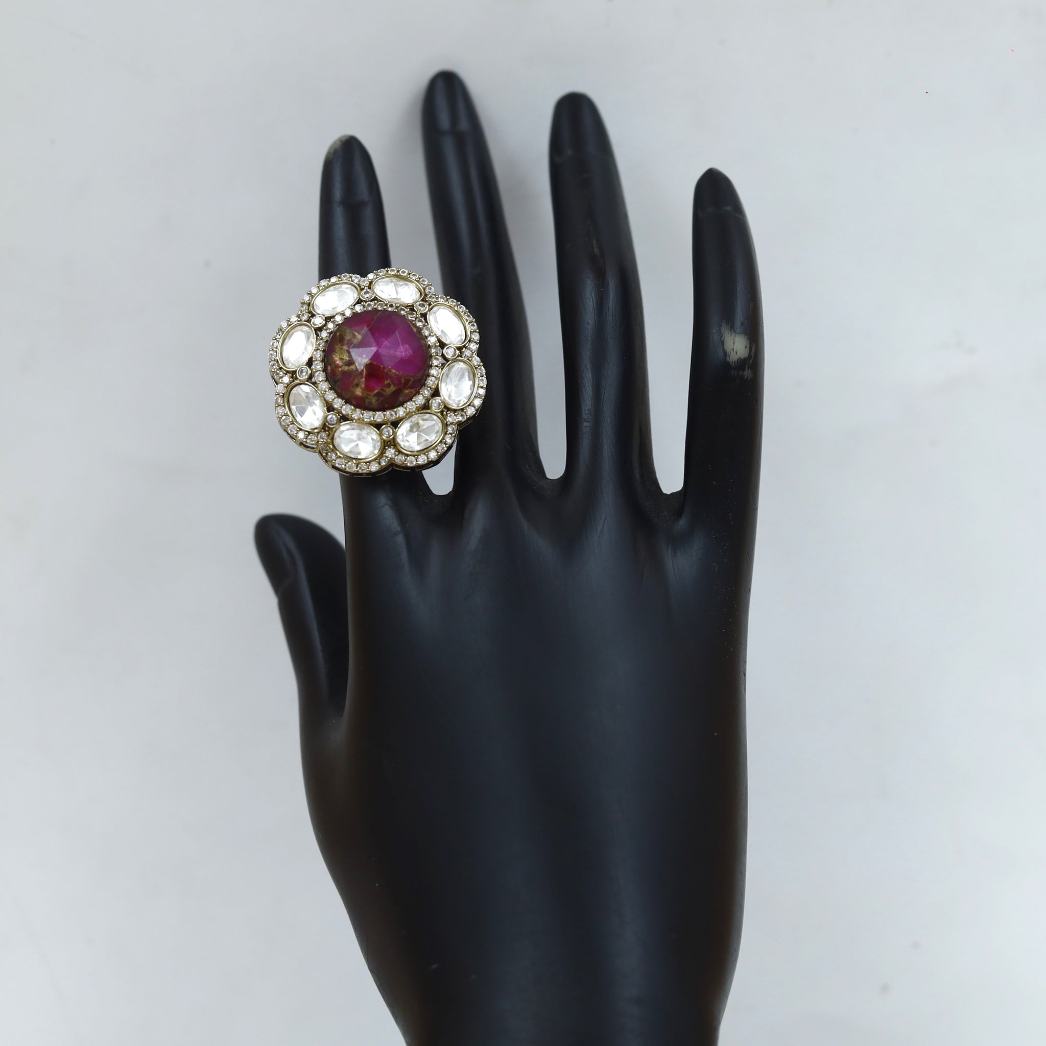 Kundan Ring 19024-28