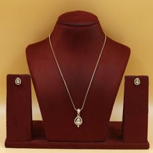 Light Kundan Pendant Set 18063-69