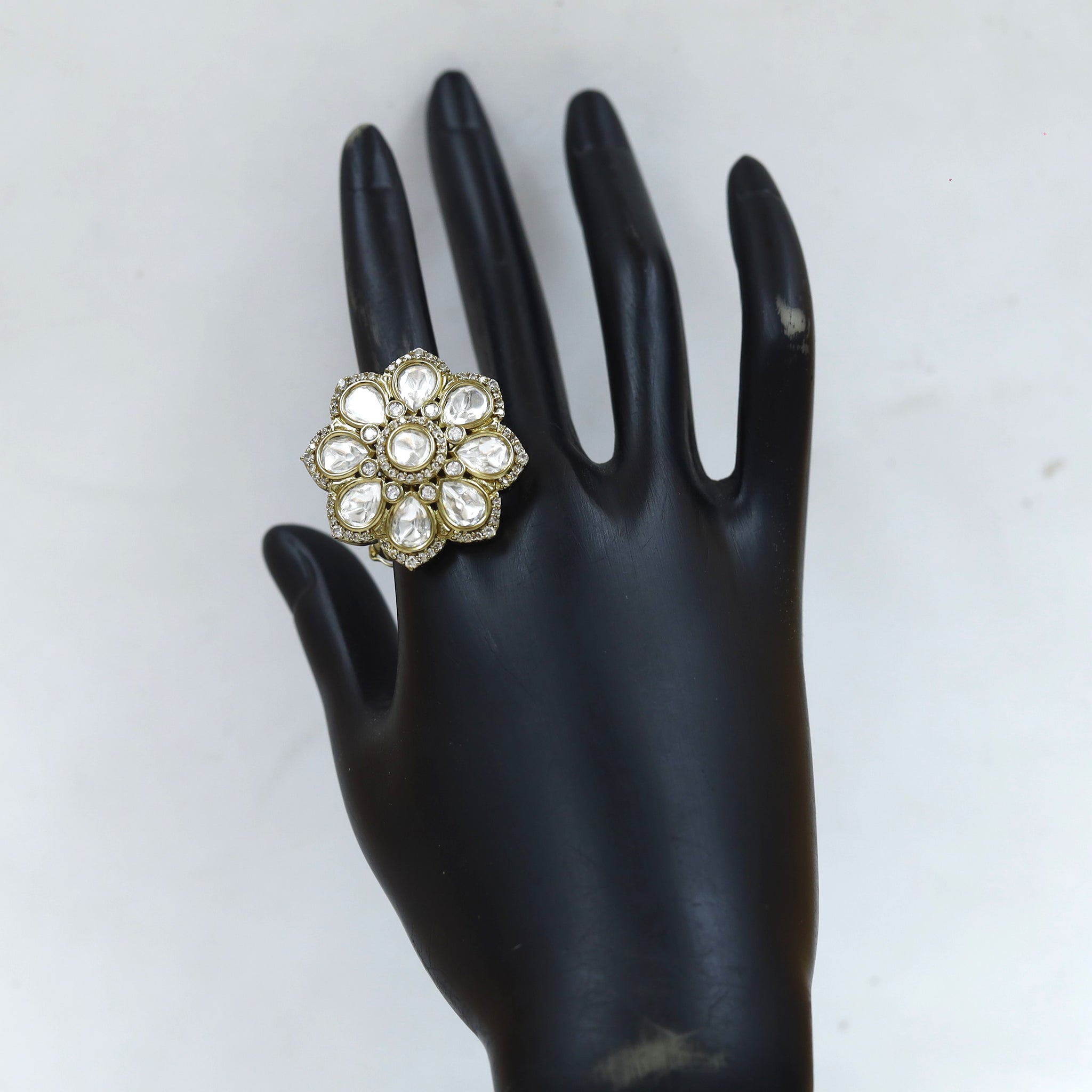Kundan Ring 19028-28