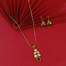 Light Kundan Pendant Set 18333-28