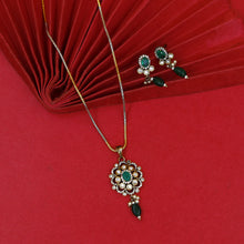 Light Kundan Pendant Set 18334-28