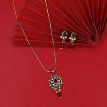 Light Kundan Pendant Set 18334-28