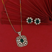 Medium Kundan Pendant Set 18090-69